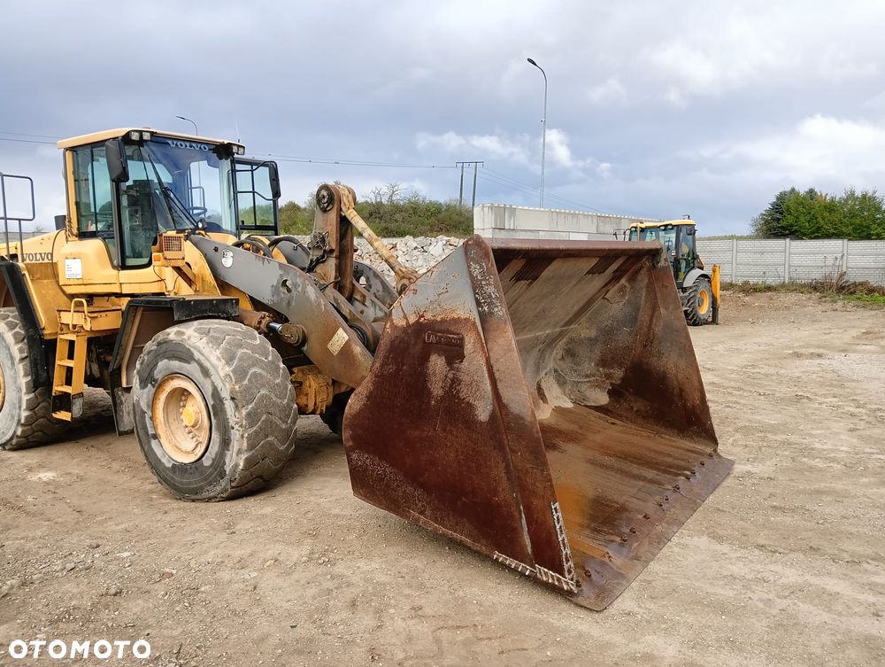Volvo L180F - 6