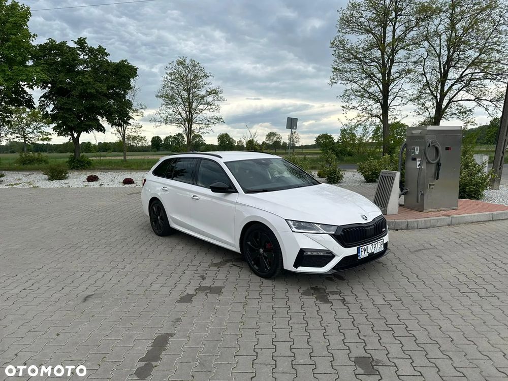 Skoda Octavia 2.0 TSI RS Plus - 2
