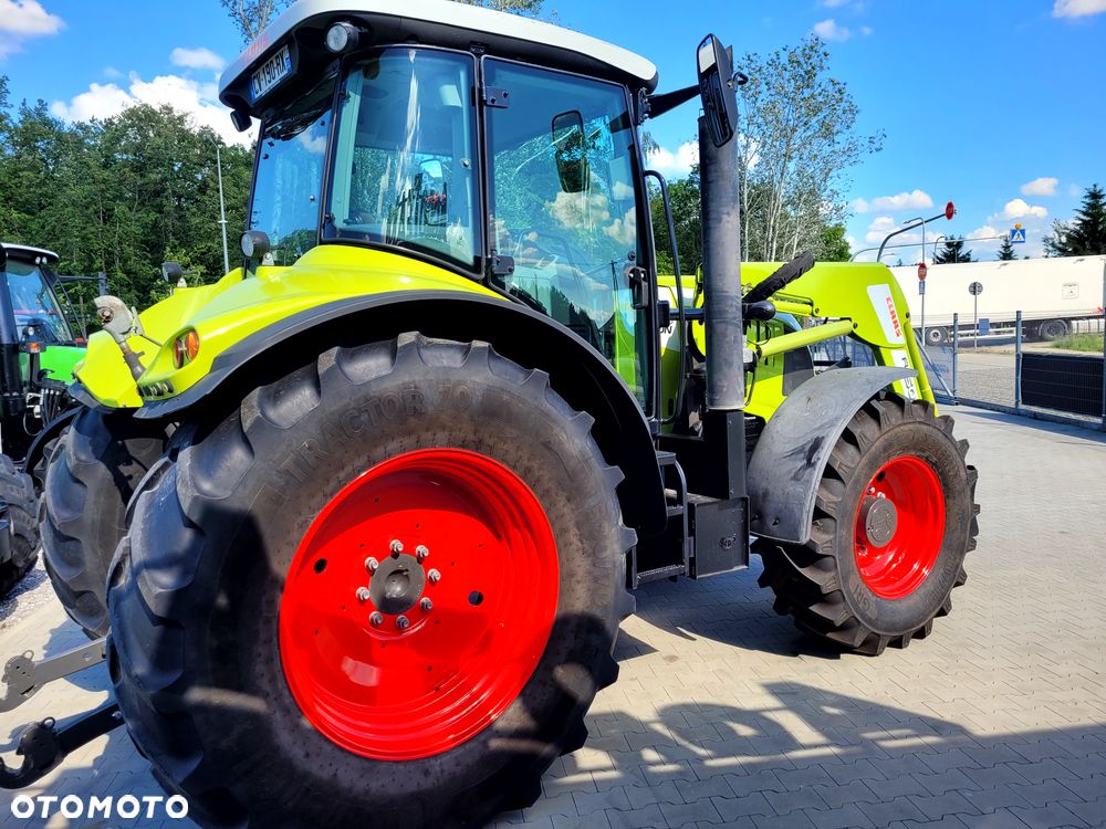 Claas ARION 640 CIS z ładowaczem FL 150 - 11