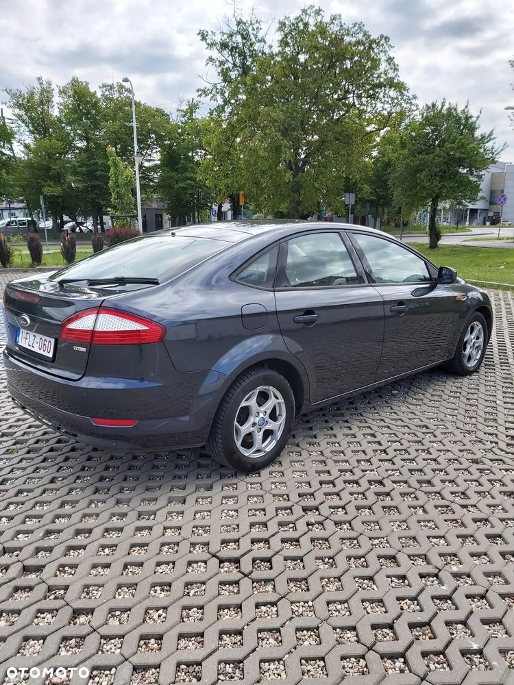 Ford Mondeo 1.8 TDCi Silver X - 12