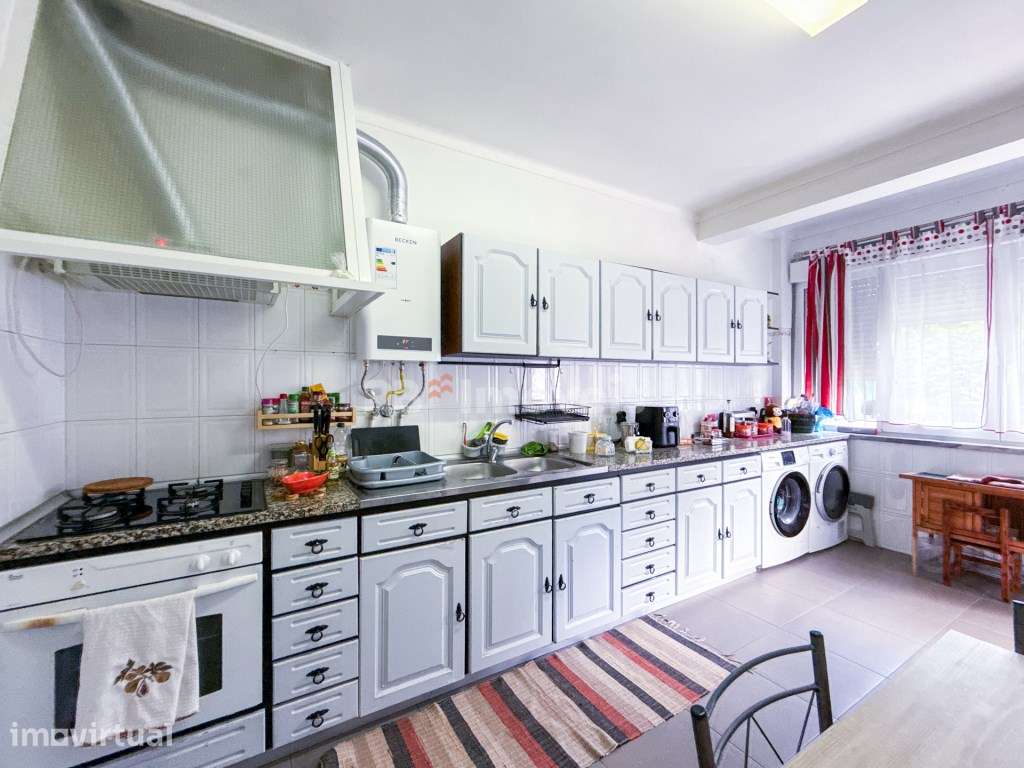 Apartamento T3 com sótão, terraço e elevador, no centro da cidade d... - Grande imagem: 4/54