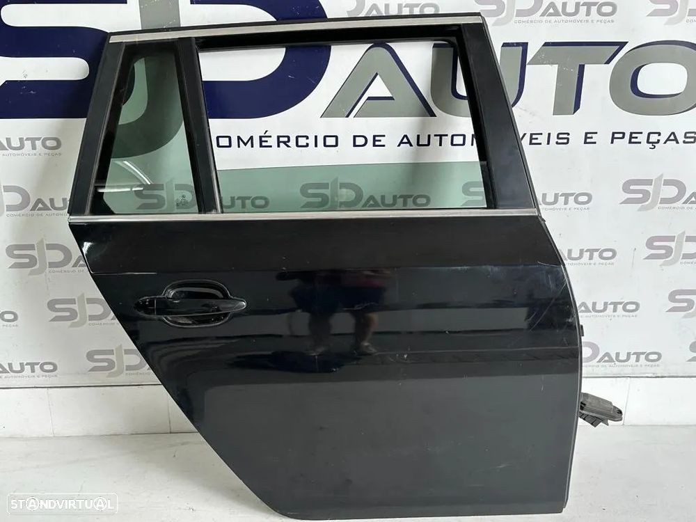 Porta Frente / Trás - BMW Série 5 (E60 / E61) - 12