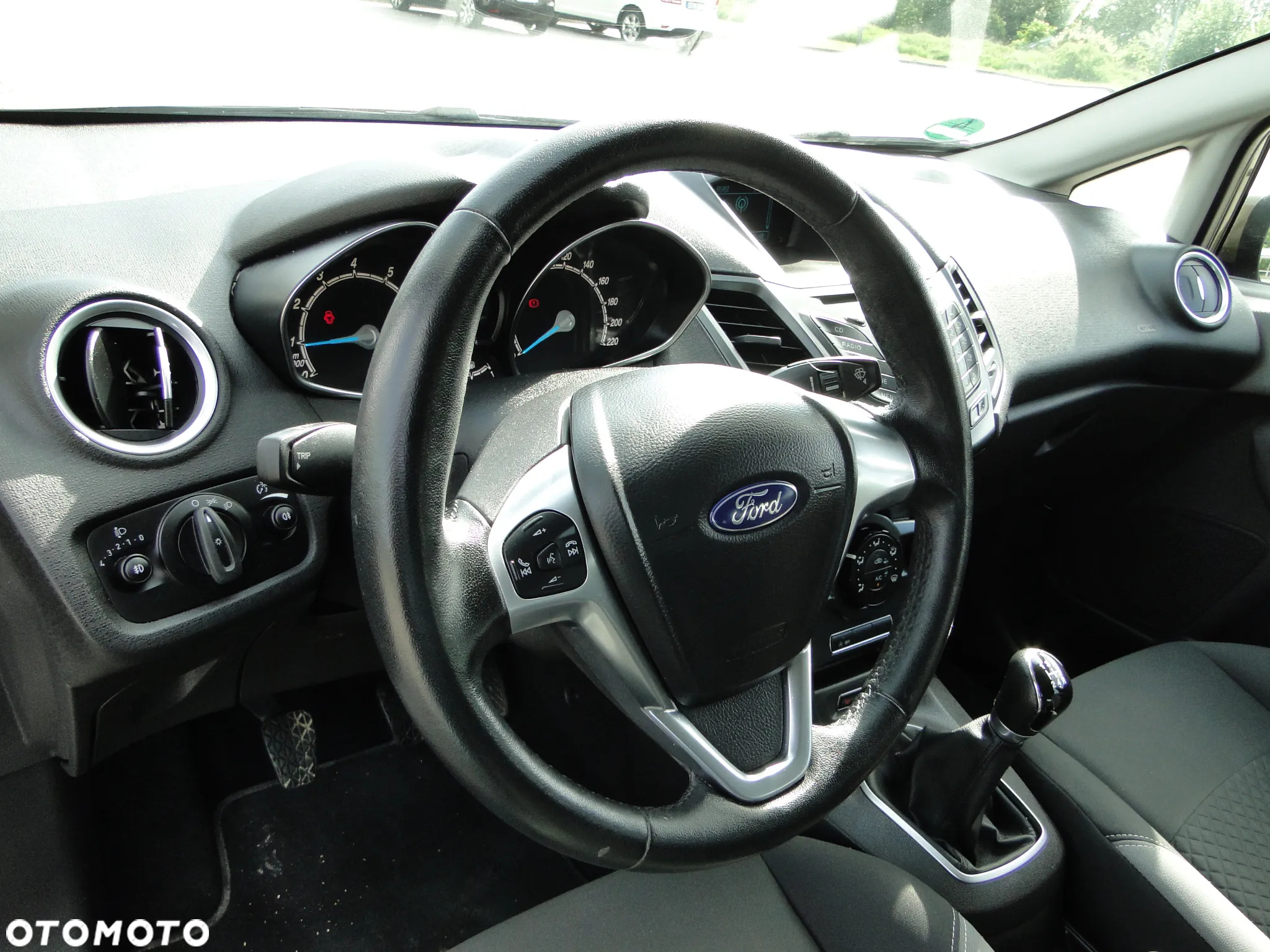 Ford Fiesta - 21