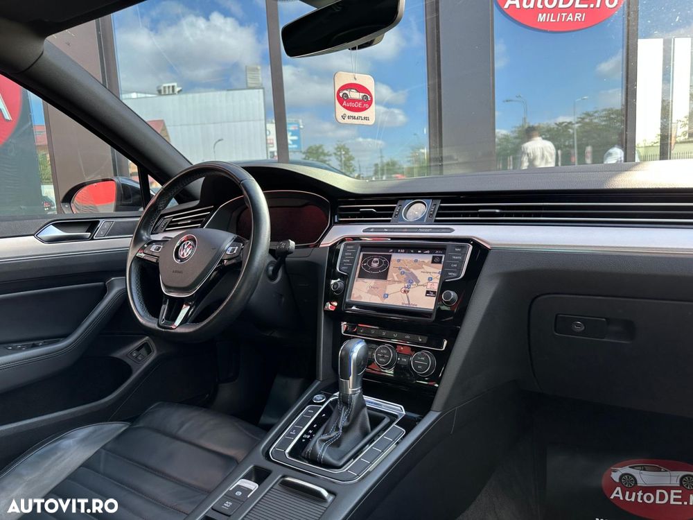 Volkswagen Passat - 10