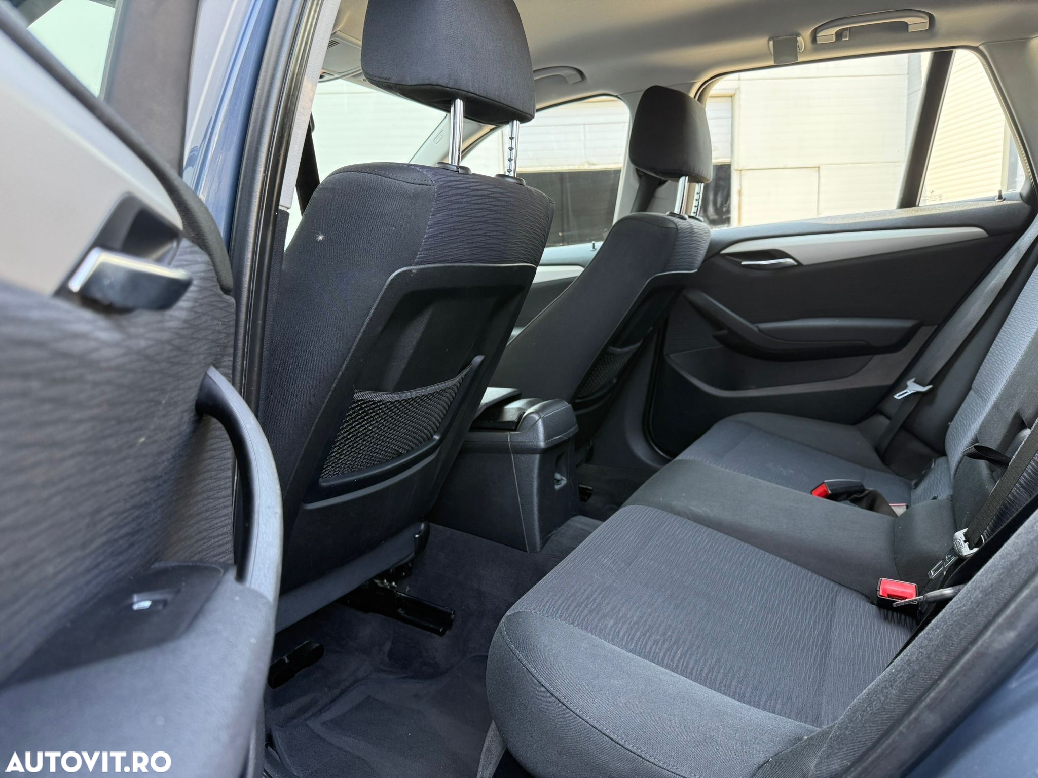 BMW X1 xDrive18d xLine - 10