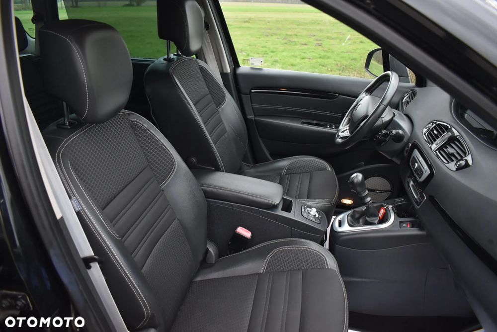 Renault Scenic - 35