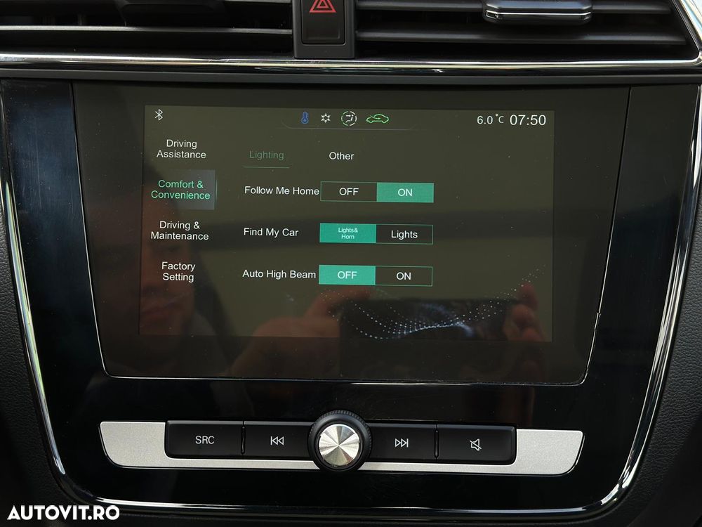 MG ZS EV Luxury - 37