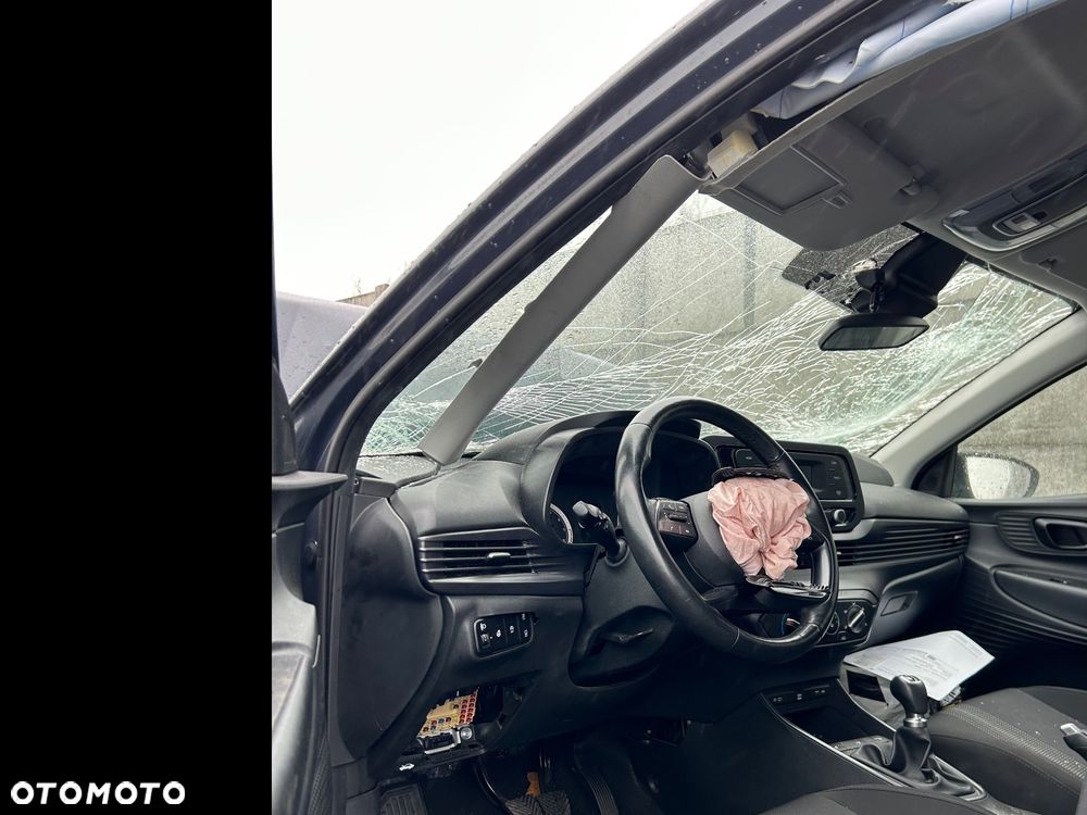 Hyundai i20 - 19
