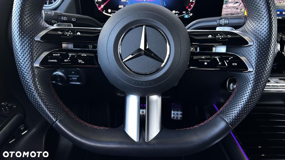 Mercedes-Benz GLA 250 e PHEV AMG Line 8G-DCT - 14