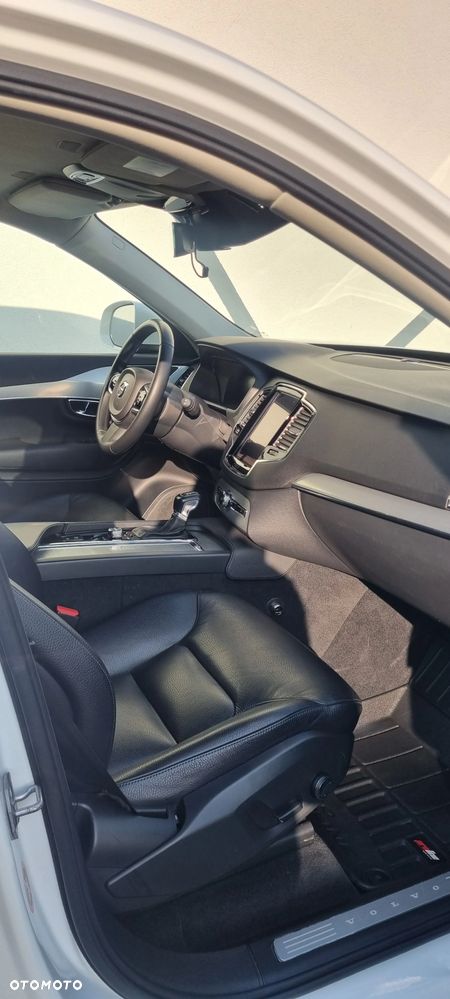 Volvo XC 90 D5 AWD Momentum - 12
