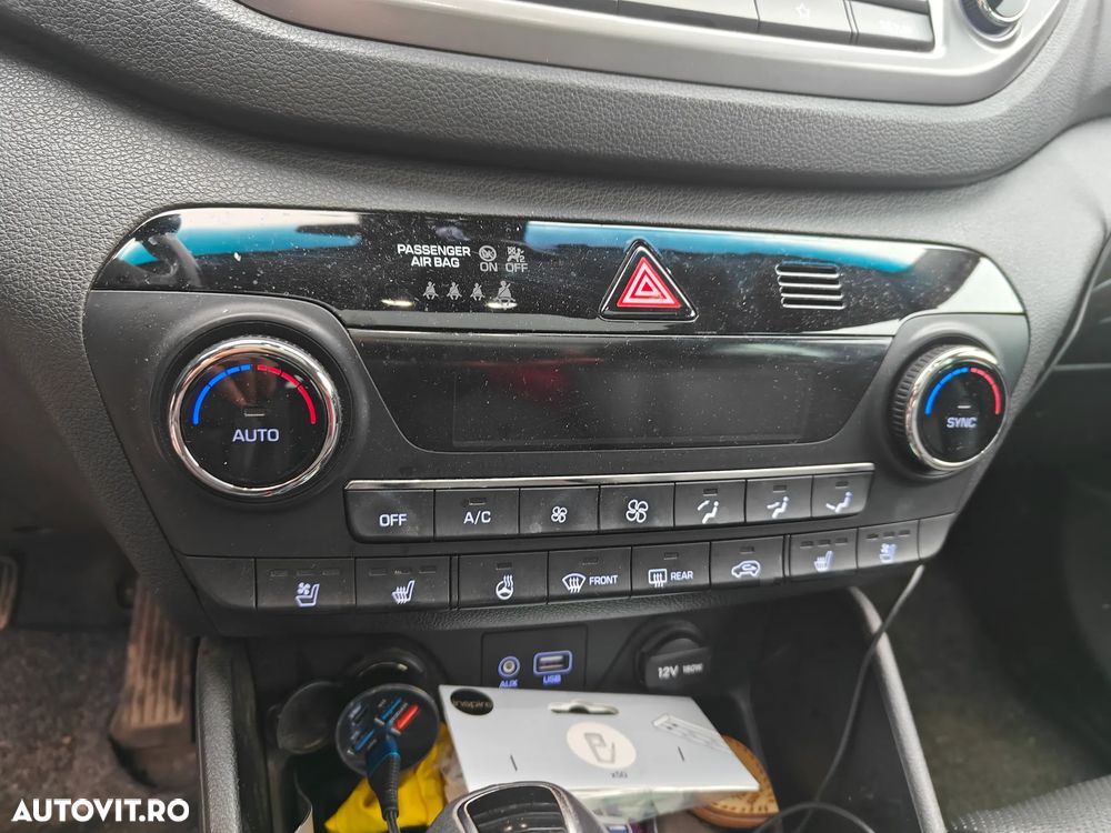 Hyundai Tucson 2.0 CRDI 4WD Automatik Premium - 12