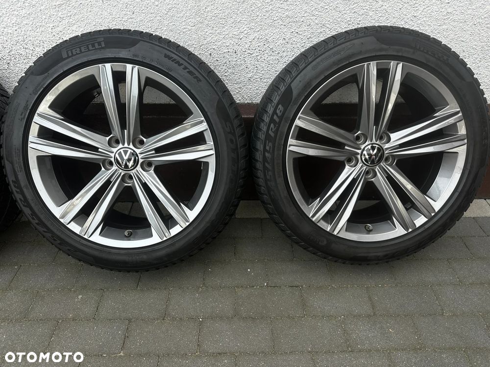 245 45 18 / VW Arteon Golf Caddy Touran Passat Skoda Octavia Seat Leon 5x112 POLECAM / 3G8 - 4