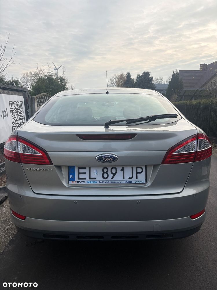 Ford Mondeo 1.6 Titanium - 30