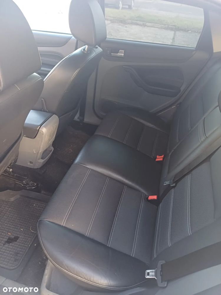 Ford Focus Turnier 1.8 Titanium - 3