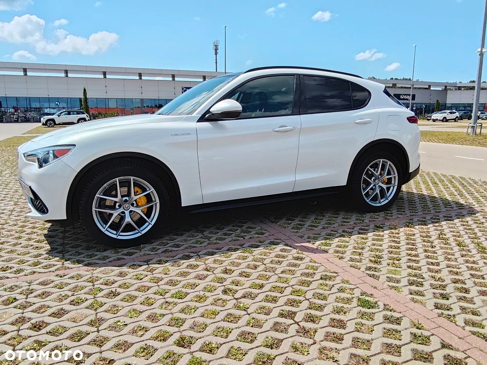 Alfa Romeo Stelvio 2.0 Turbo TI Q4 - 11