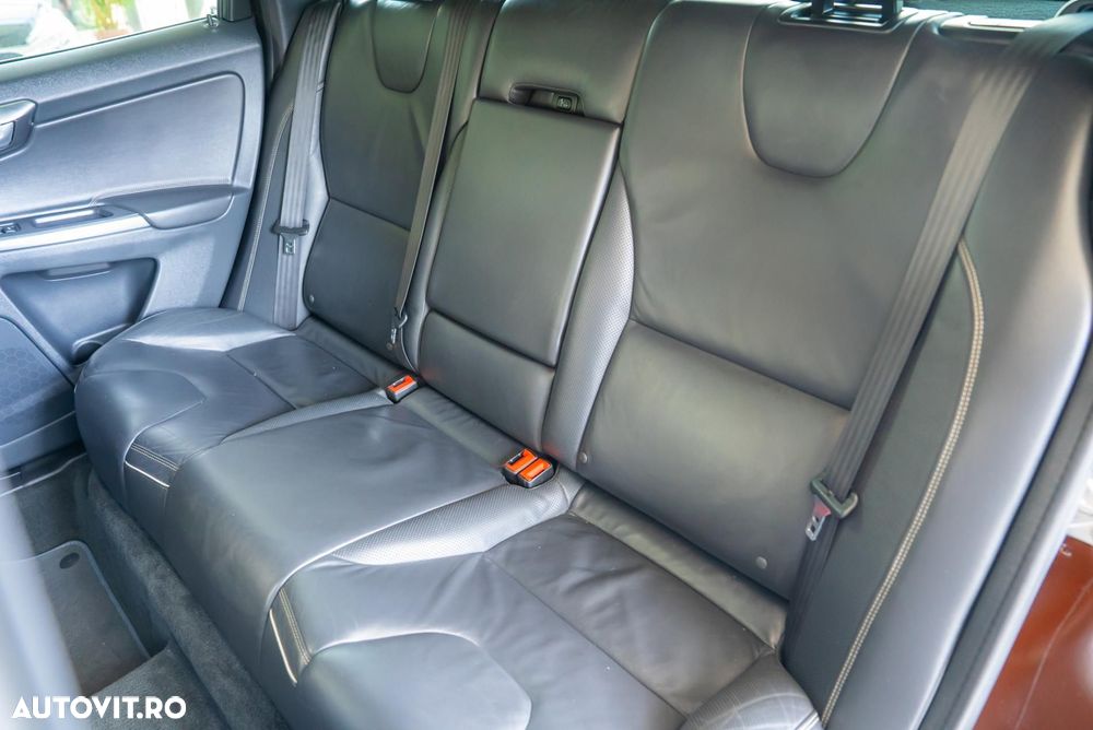 Volvo XC 60 - 22