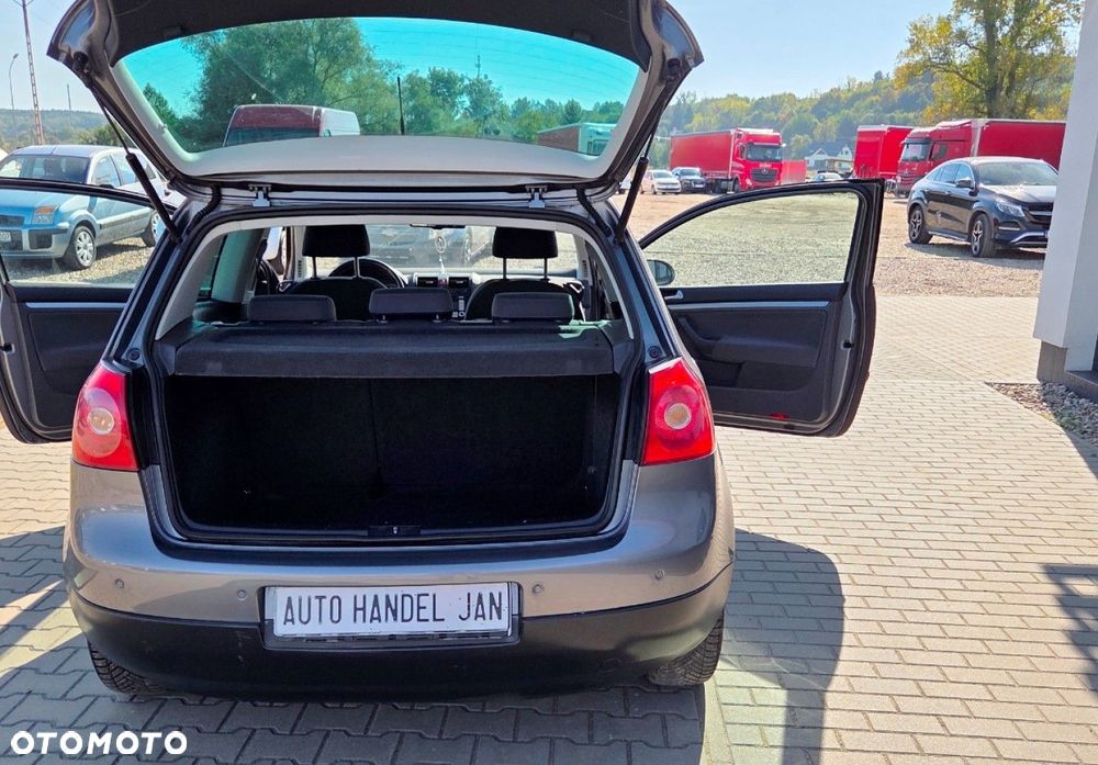 Volkswagen Golf - 26