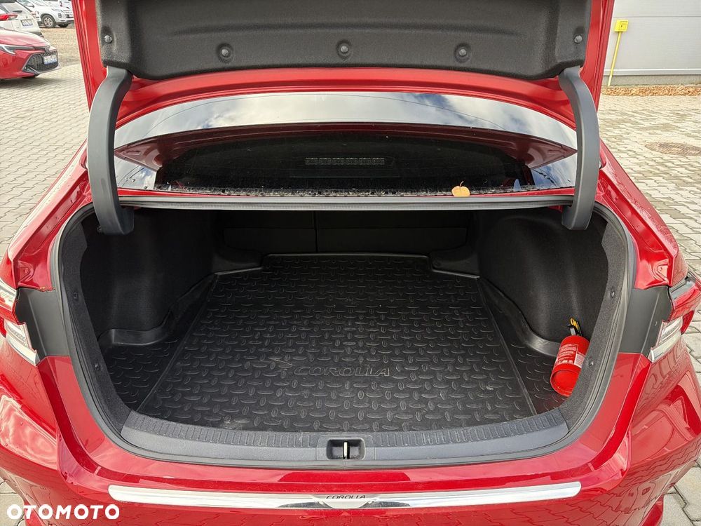 Toyota Corolla - 10