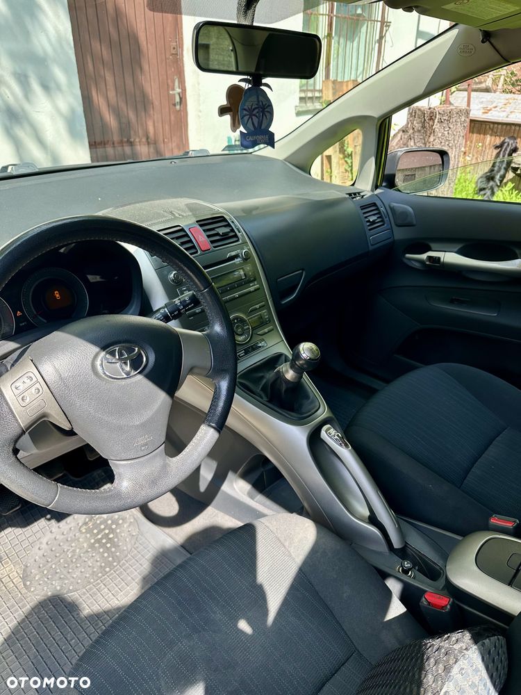Toyota Auris 1.4 D-4D Premium - 8