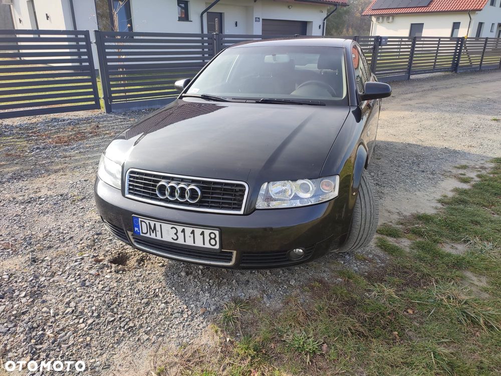 Audi A4 Limousine - 8