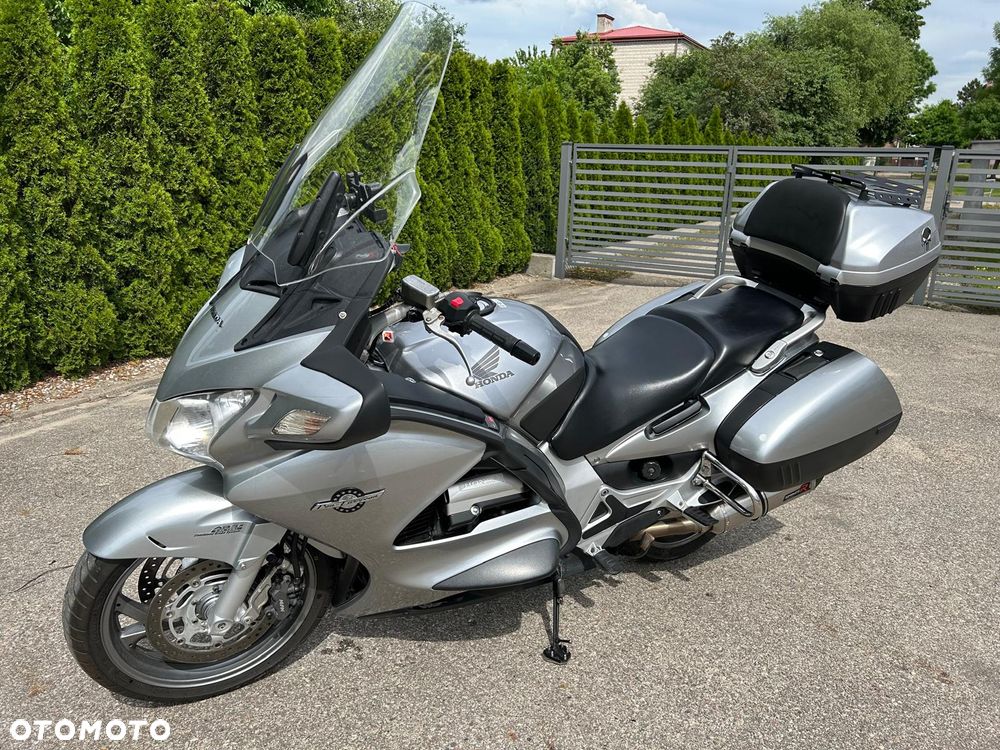 Honda ST - 1