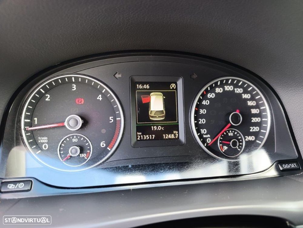 VW Touran 1.6 TDI Blue.Trendline 7L - 20
