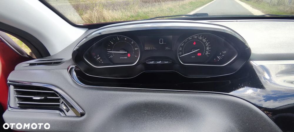 Peugeot 208 - 14
