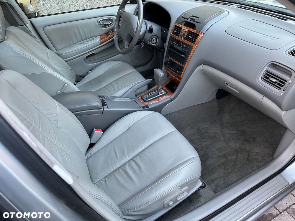 Nissan Maxima - 20