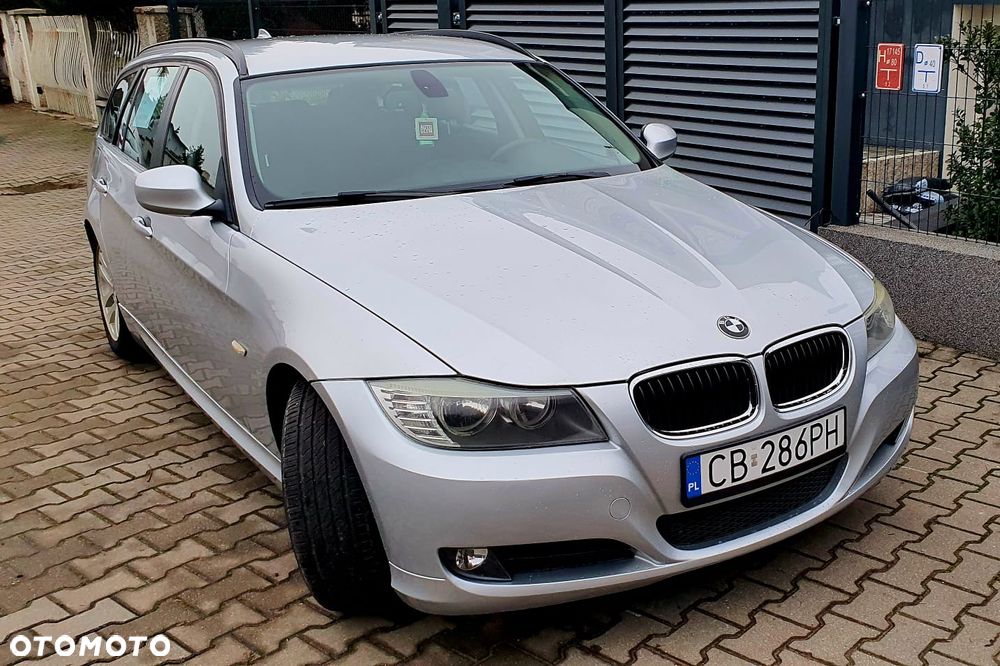 BMW Seria 3 320d DPF Efficient Dynamics Edition - 1