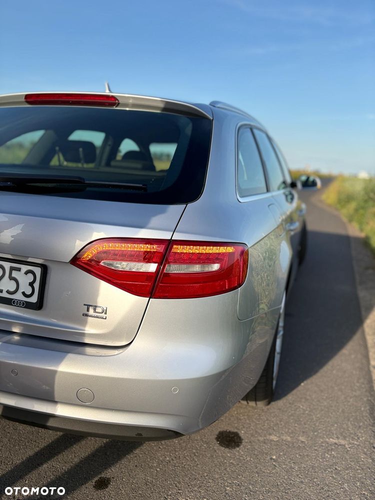 Audi A4 Avant 2.0 TDI Quattro - 9