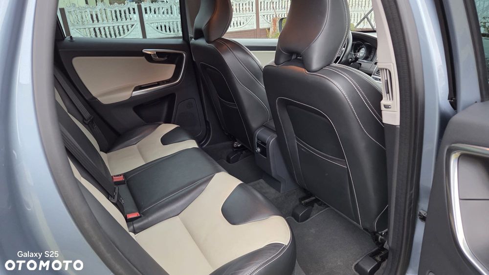 Volvo XC 60 T5 Geartronic Momentum - 10