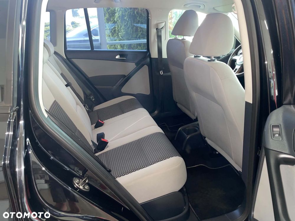 Volkswagen Tiguan - 6
