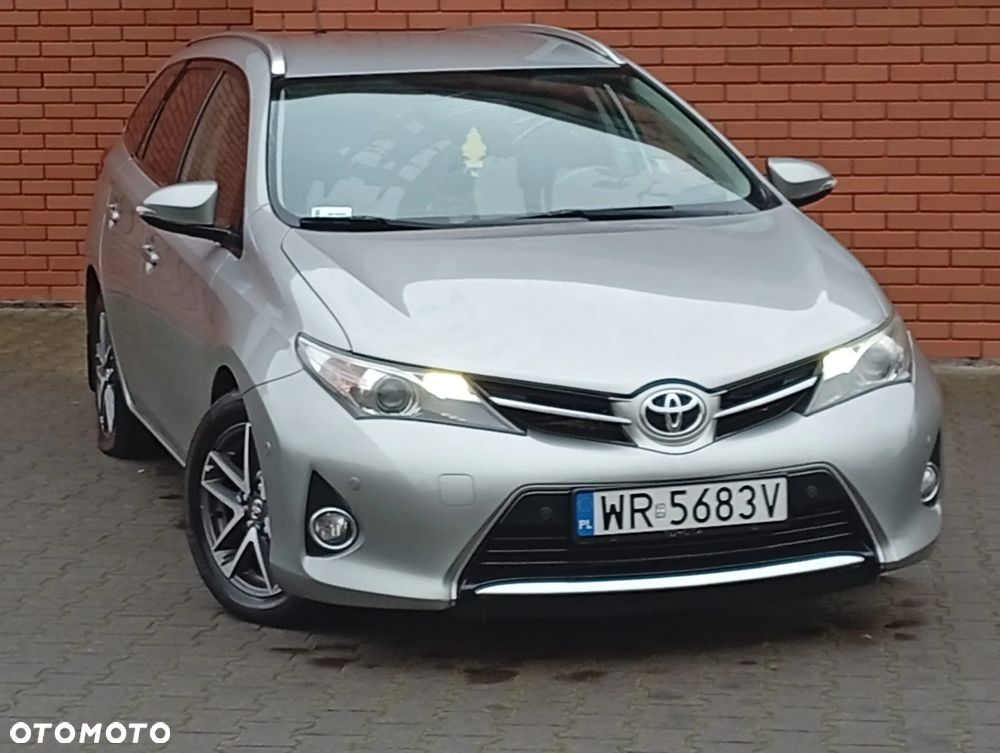 Toyota Auris - 3
