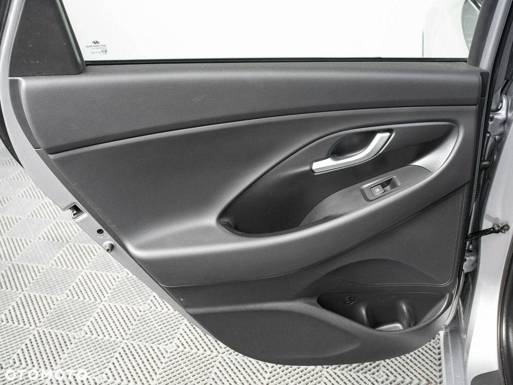 Hyundai i30 1.5 DPI Smart - 22