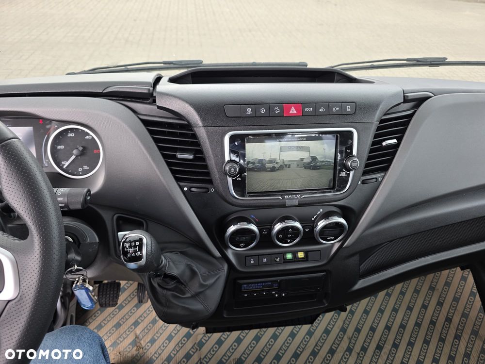 Iveco 70C18 Hds Żuraw Skrzynia Demo Pokazowy Jak Nowy !!! dmc 7200 - 19