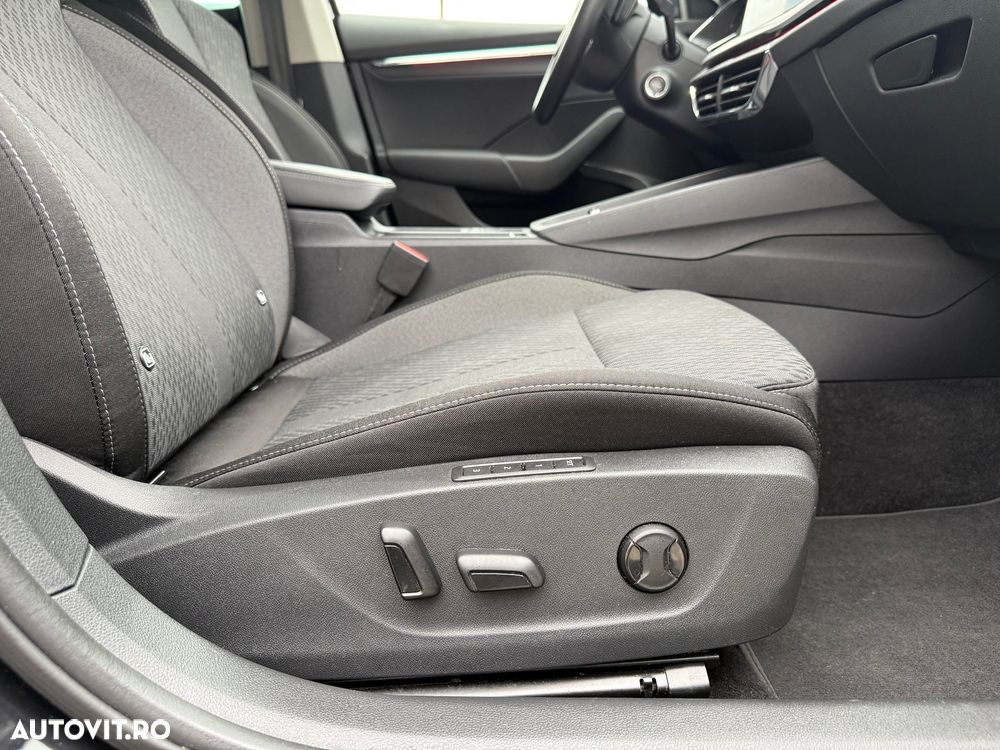 Skoda Octavia 2.0 TDI DSG First Edition - 34