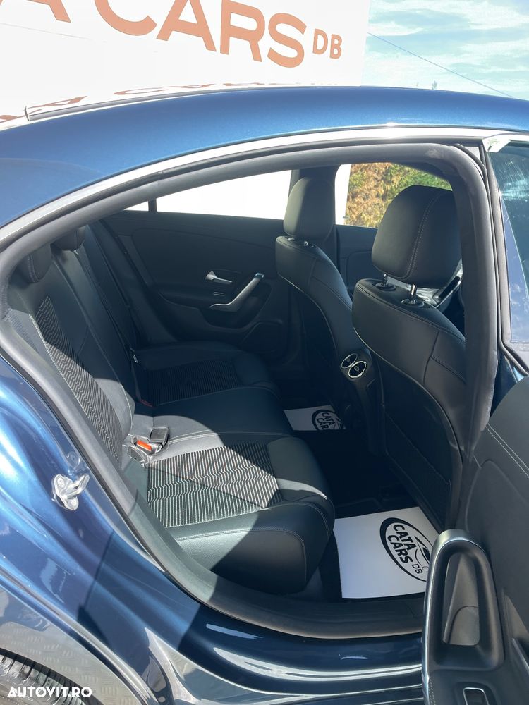 Mercedes-Benz CLA 200 7G-DCT - 25