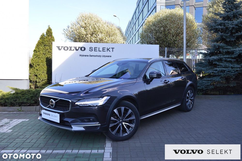Volvo V90 Cross Country - 2