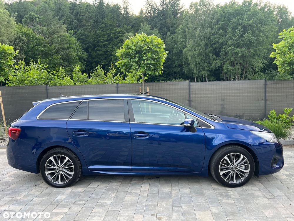 Toyota Avensis 2.0 D-4D Prestige - 10
