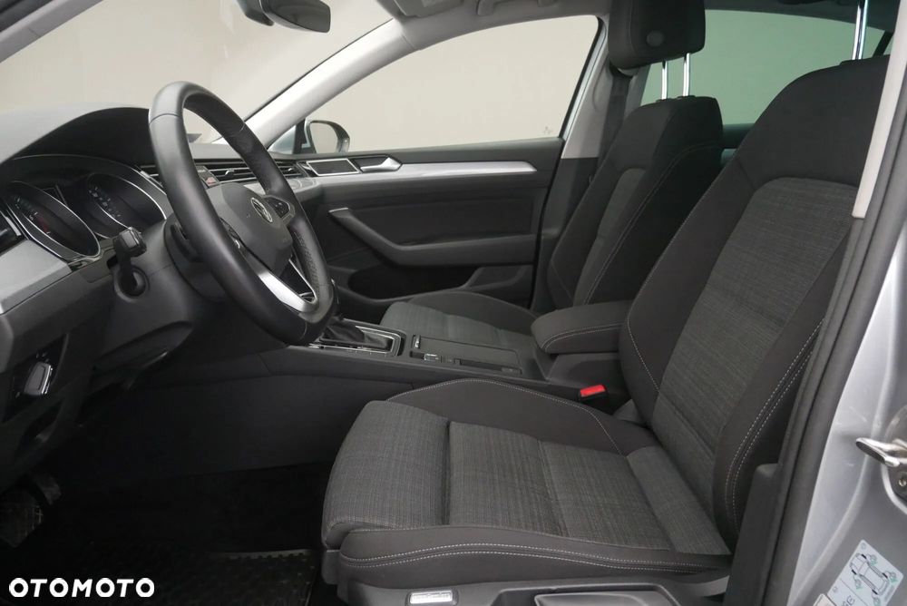 Volkswagen Passat 1.5 TSI EVO Business DSG - 9