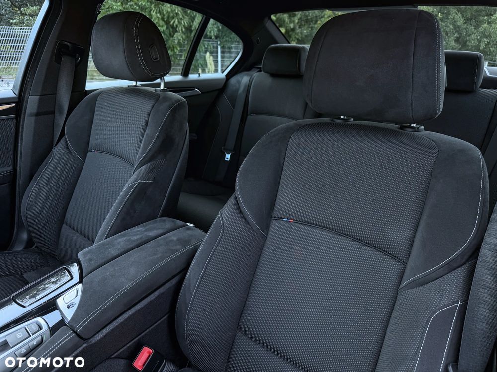 BMW Seria 5 - 28