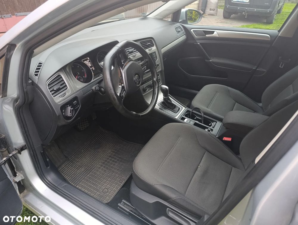Volkswagen Golf 1.6 TDI BlueMotion Technology DSG Comfortline - 11