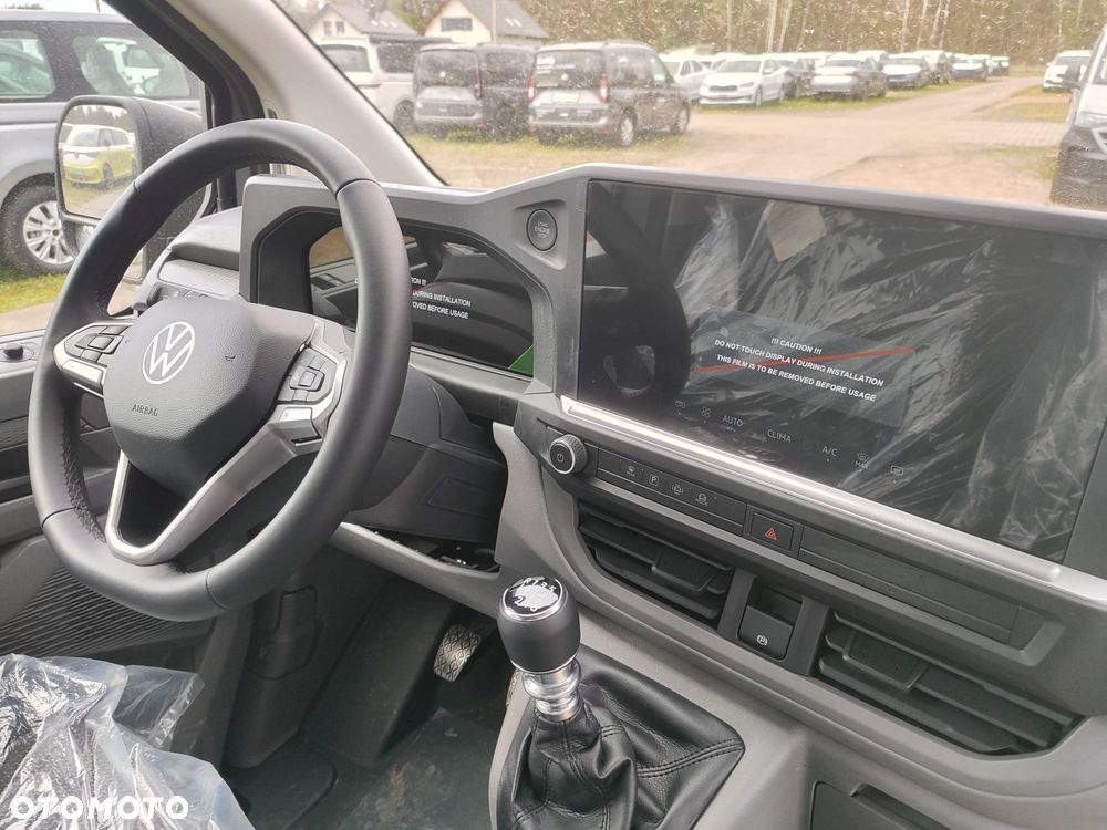 Volkswagen Caravelle - 2