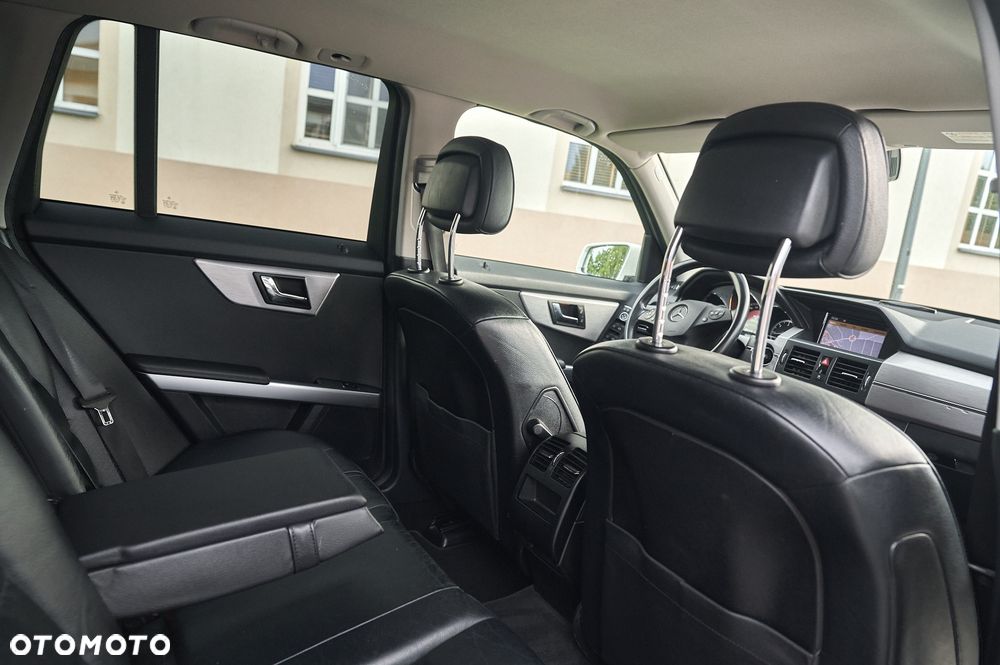 Mercedes-Benz GLK 220 CDI DPF BlueEFFICIENCY 7G-TRONIC - 35