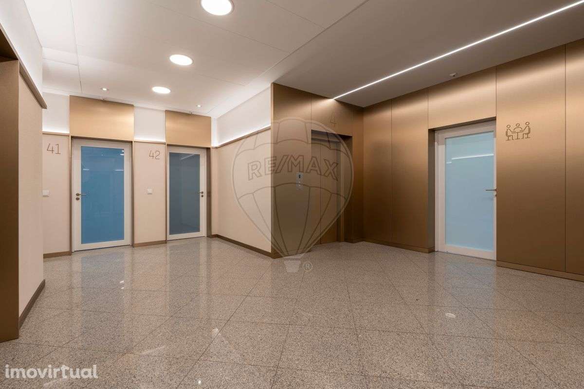 Escritório  para arrendamento - Grande imagem: 5/12