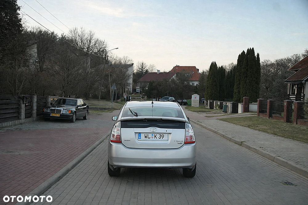 Toyota Prius 1.5 VVT-i Sol (nav) - 6