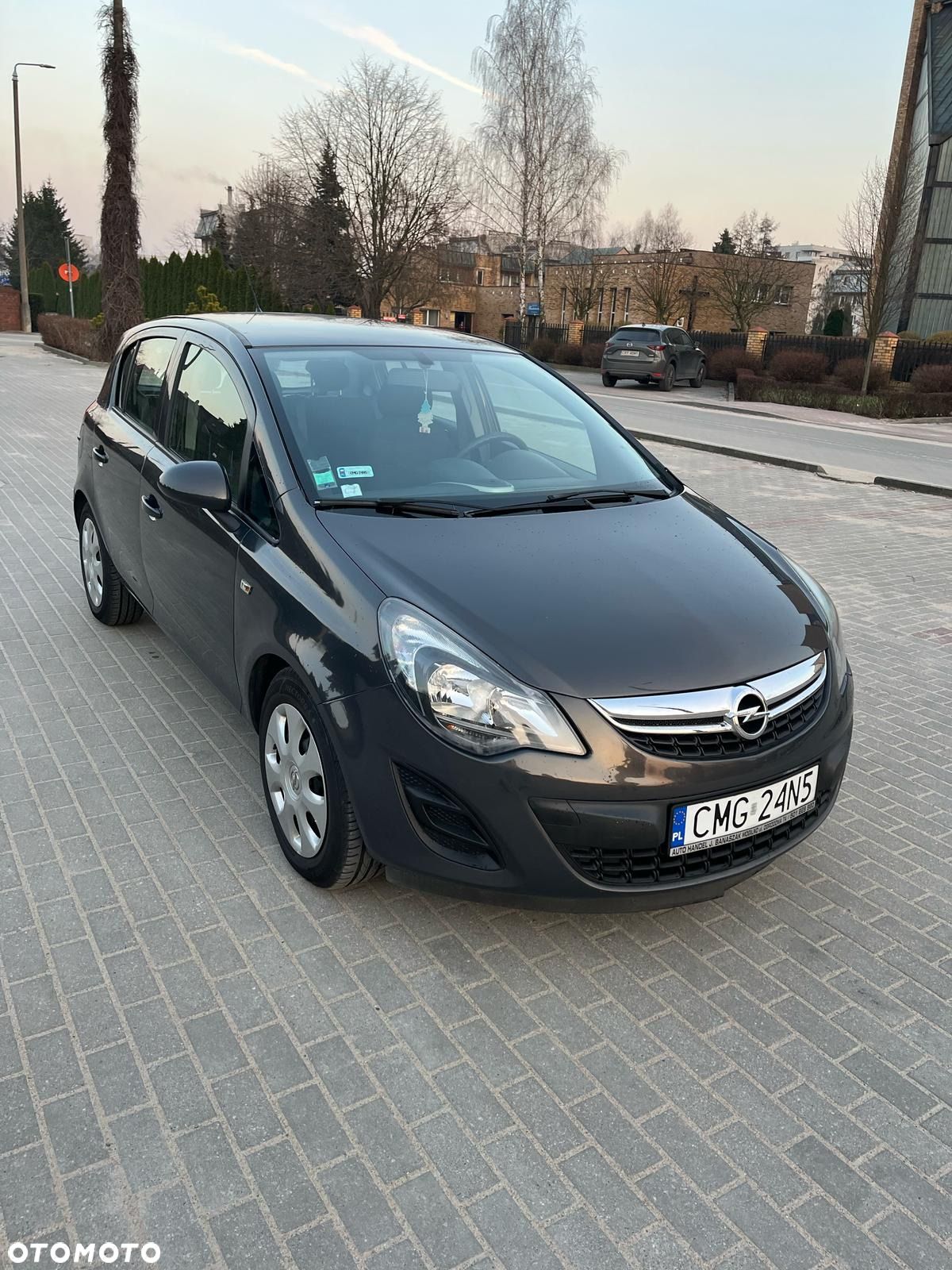 Opel Corsa - 1
