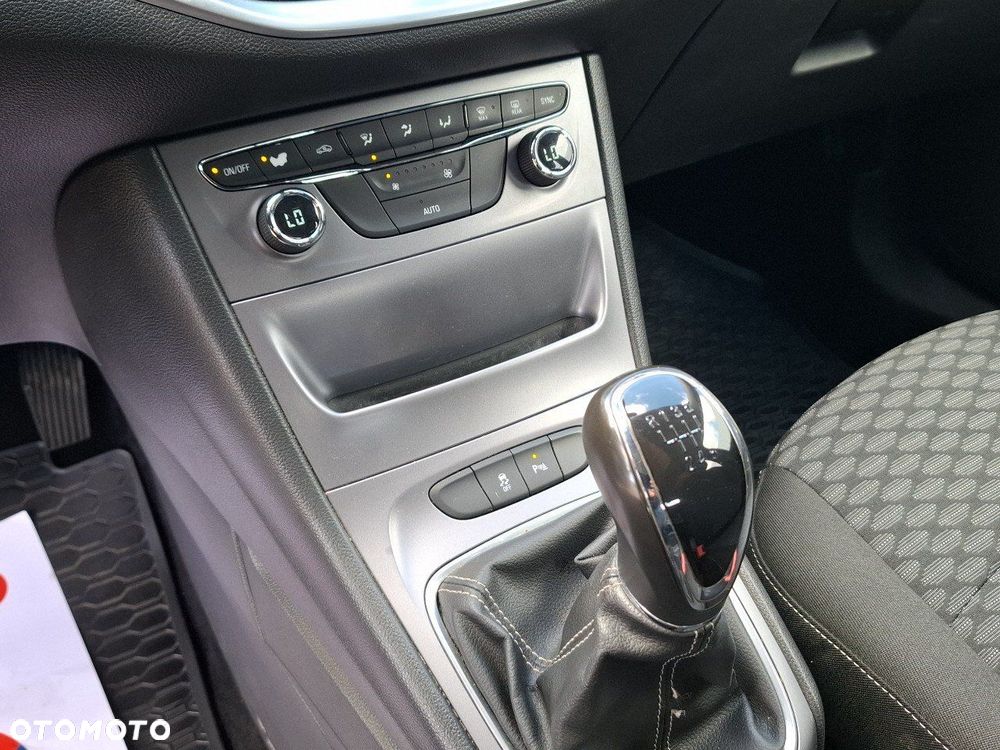 Opel Astra V 1.4 T Enjoy - 14