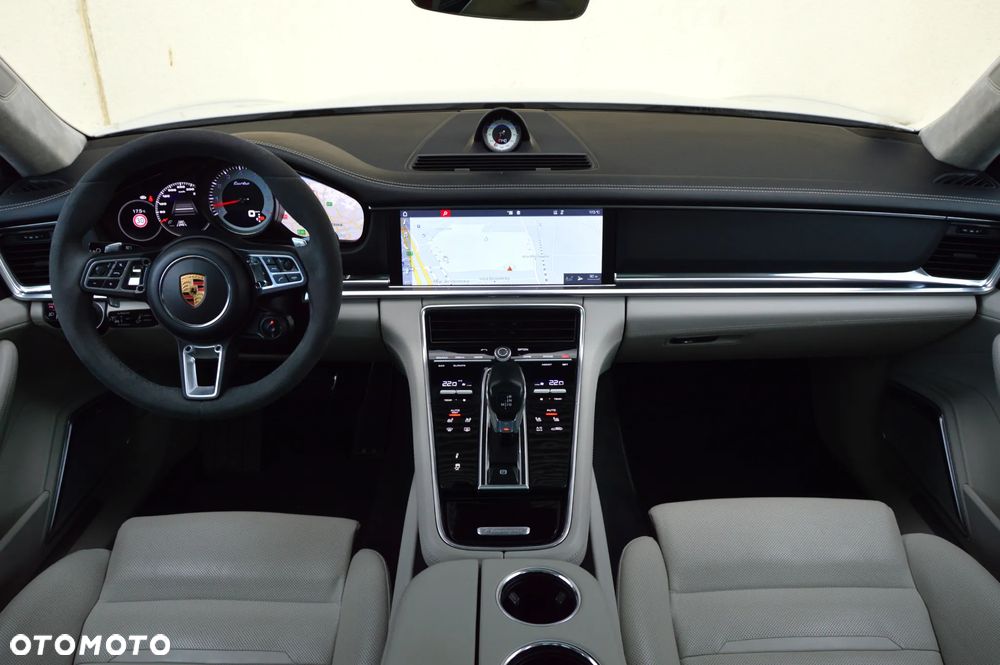 Porsche Panamera Turbo - 3