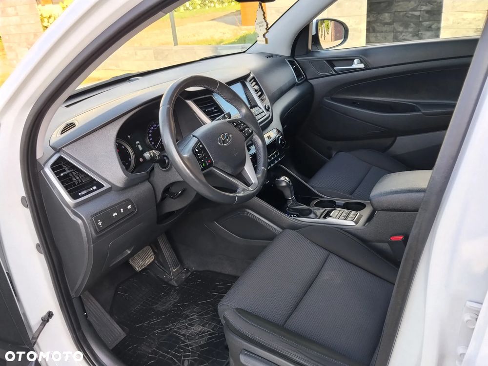 Hyundai Tucson - 16
